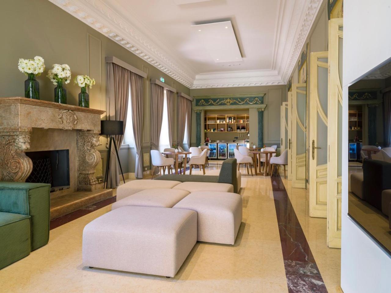 Una Hotels One Katanya Dış mekan fotoğraf